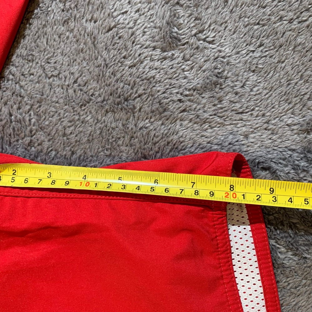 Patagonia‎ Mens Red Board Shorts Swim Trunks Size 32 Cargo Pocket Drawstring - Picture 7 of 7